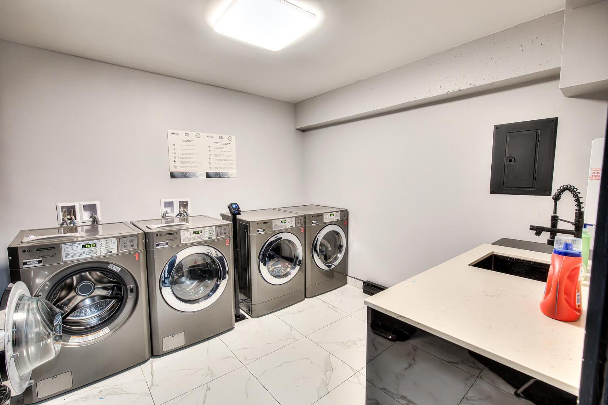 Ndg Dreams! New & Modern 3Br Easy City Life مونتريال المظهر الخارجي الصورة